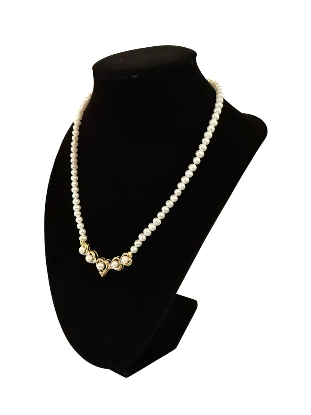 Classic Pearl Necklace with 14K Gold and Diamonds
